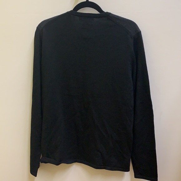 CALVIN KLEIN BLACK SWEATER (M) - Picture 5 of 5